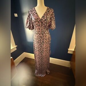 In The Style UK Dark Floral Wrap Dress NWT Sz 14